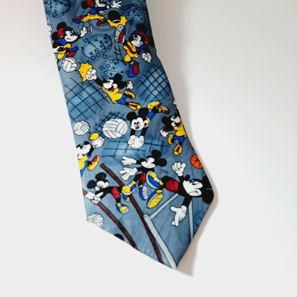 Disney Vintage Mickey Mouse Sports‎ Novelty Fun Tie - Picture 2 of 7